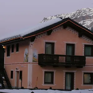 https://chalet-la-leur.it-lombardy.com